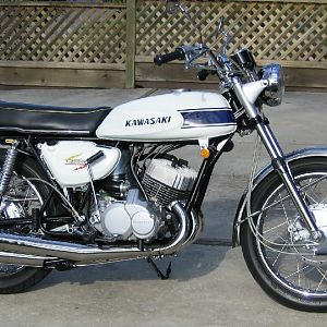 Restored 69 Kawasaki H-1