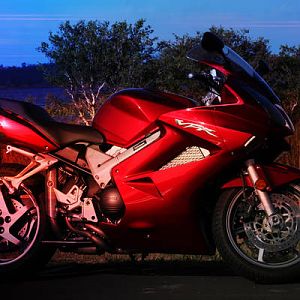 07 VFR800