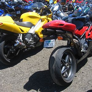 07 laguna seca motogp parking