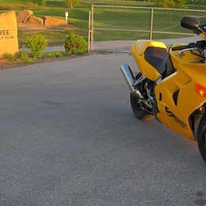 2000 VFR800Fi