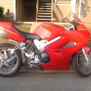 FOR SALE. 2004 HONDA VFR(abs) 4600 MILES. $6500