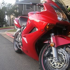 FOR SALE. 2004 HONDA VFR(abs) 4600 MILES. $6500