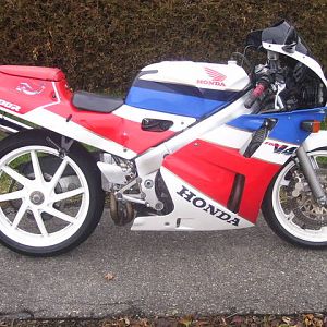 The little RC30!