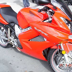 2005 VFR800