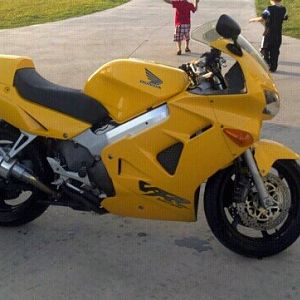 2000 VFR800FI