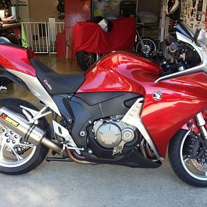Vfr1200 with Corbin Smuggler
