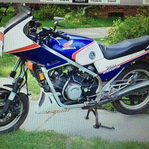 84 VF750F