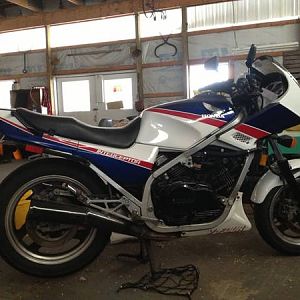 1985 VF700F
