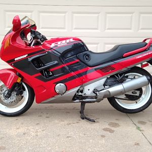 91 CBR 1000F sorry not a VFR!!!