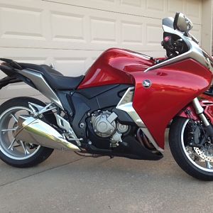 10 VFR 1200 DCT