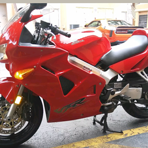 1999 Honda VFR 800