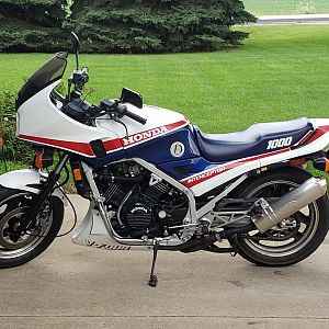 1984 VF1000F