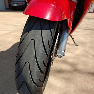 9-Front Tire 600x800x72