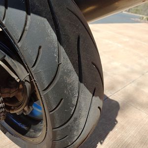 8-Rear Tire 600x800x72