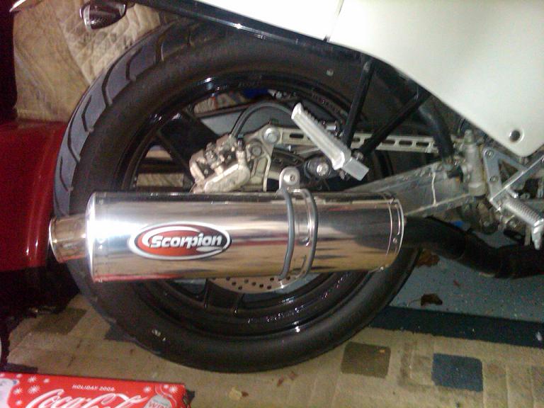 1987 VFR 700F2 Interceptor Dual Scorpion Exhaust