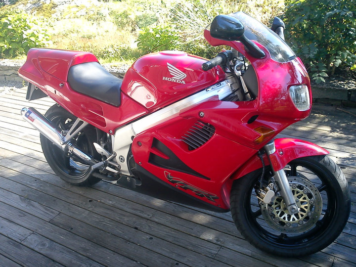 46537_428138411045_690391045_5517656_2909765_n