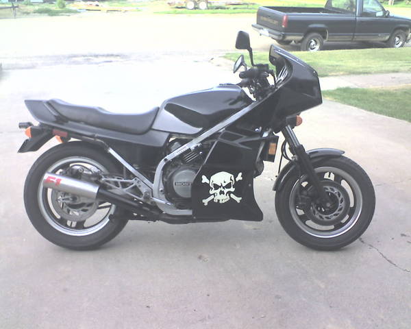 83 VF750F