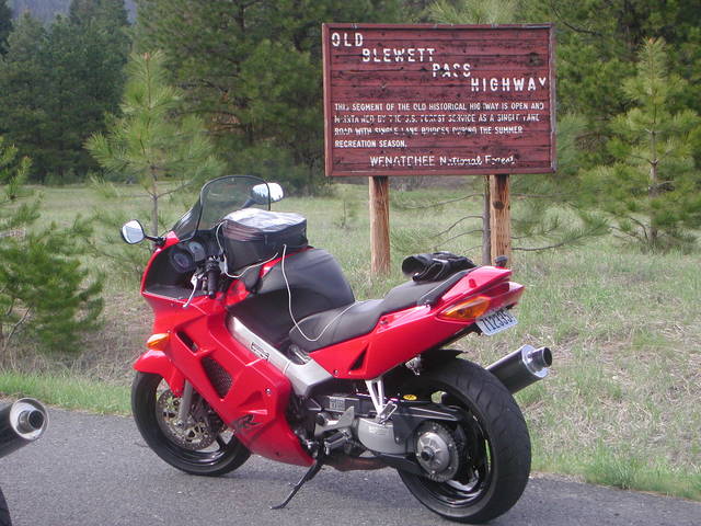 Blewett_Pass_and_Levenworth_with_Garrett_5_15_06_010